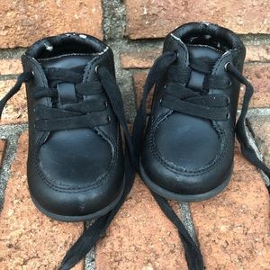 Black walking shoes
